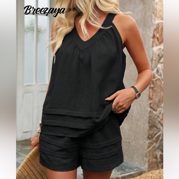 Black Sleeveless Top and Shorts Set - Picture 1 of 2